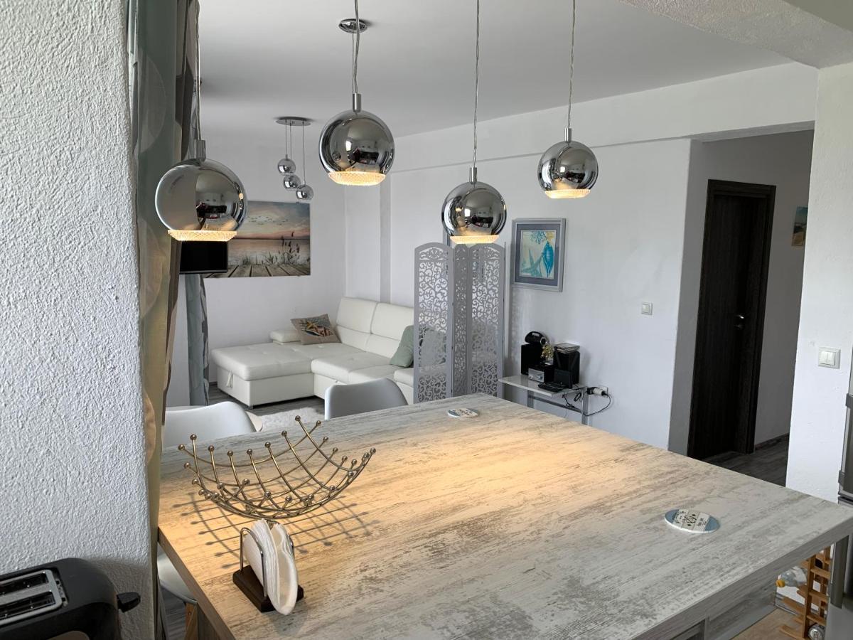 Apartamento Oasis By The Sea Primorsko Exterior foto